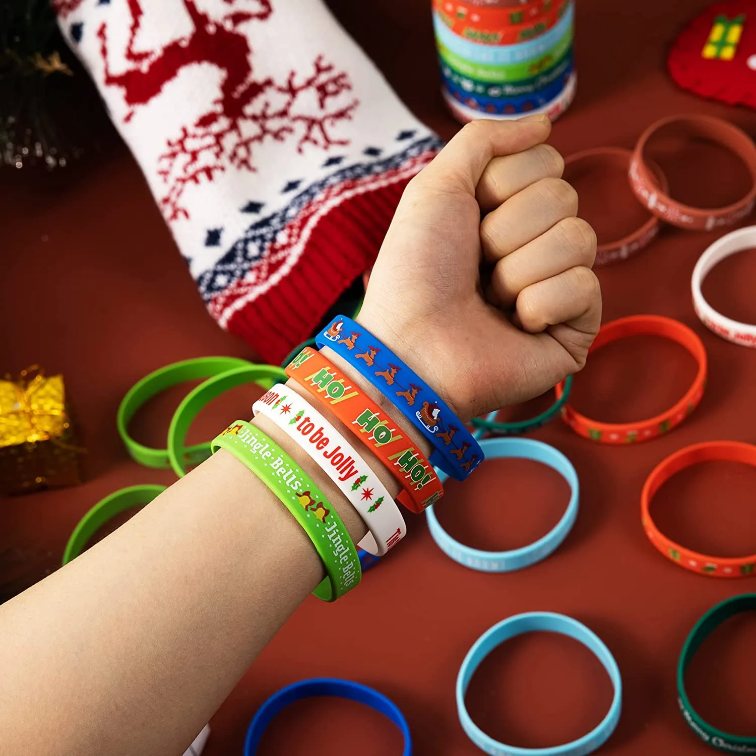 Amazon.com: 不适用 Friendship Bracelets Kit, 10Pcs Handmade Colorful Nepal  Woven Friendship Bracelets with a Sliding Knot Closure, Unisex Adjustable,  Mix Color Random : Toys & Games